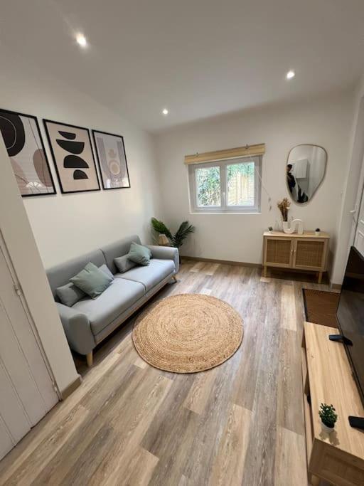 Tres Bel Appartement Neuf Avignon Buitenkant foto