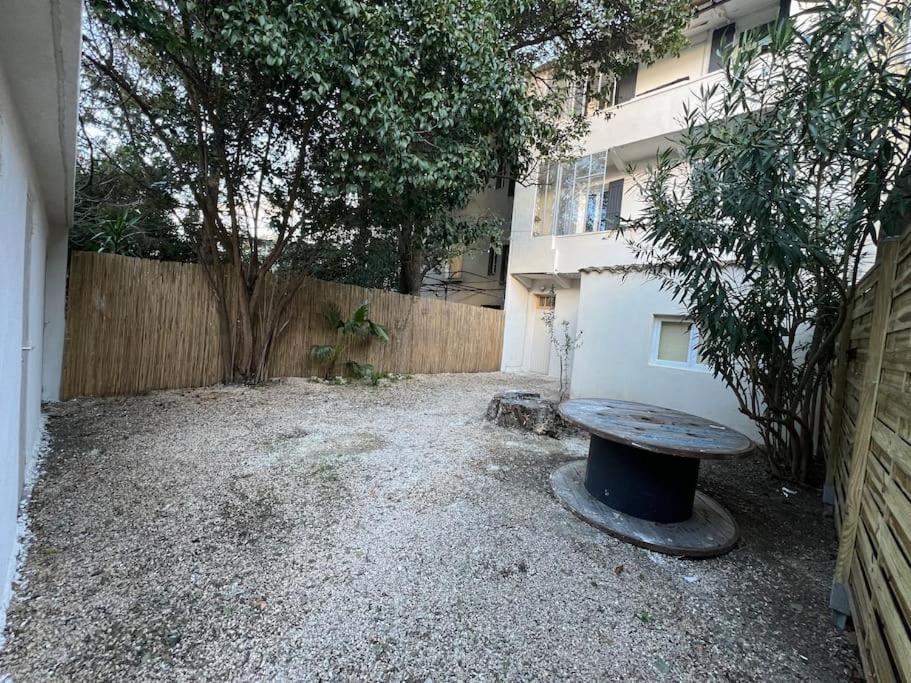 Tres Bel Appartement Neuf Avignon Buitenkant foto